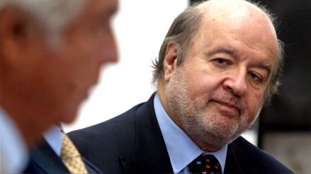 CristhianRS's tweet image. ¿Se dieron cuenta quienes han desaparecido? 

- La videobloguer Keiko Fujimori
- El bloguer gastronómico Alfredo Barnechea
- El experto en títulos de propiedad, Hernando de Soto

No han dicho ni pio en una semana. 🤷🏻‍♂️

#MerinoNoEsMiPresidente