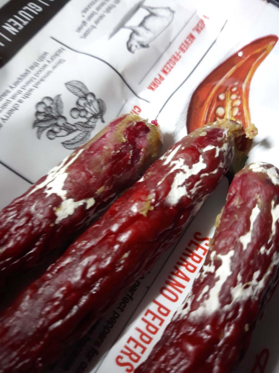 AmericanReefer's tweet photo. @DukesMeats @mbaction What Flavor is this one?   I wrote the company at their Website a week ago, NO RESPONSE at All!  Pretty amazing companies do business like this!  DUKES MEATS?  I think I'll pass next time! https://t.co/wyu9sqYkXs