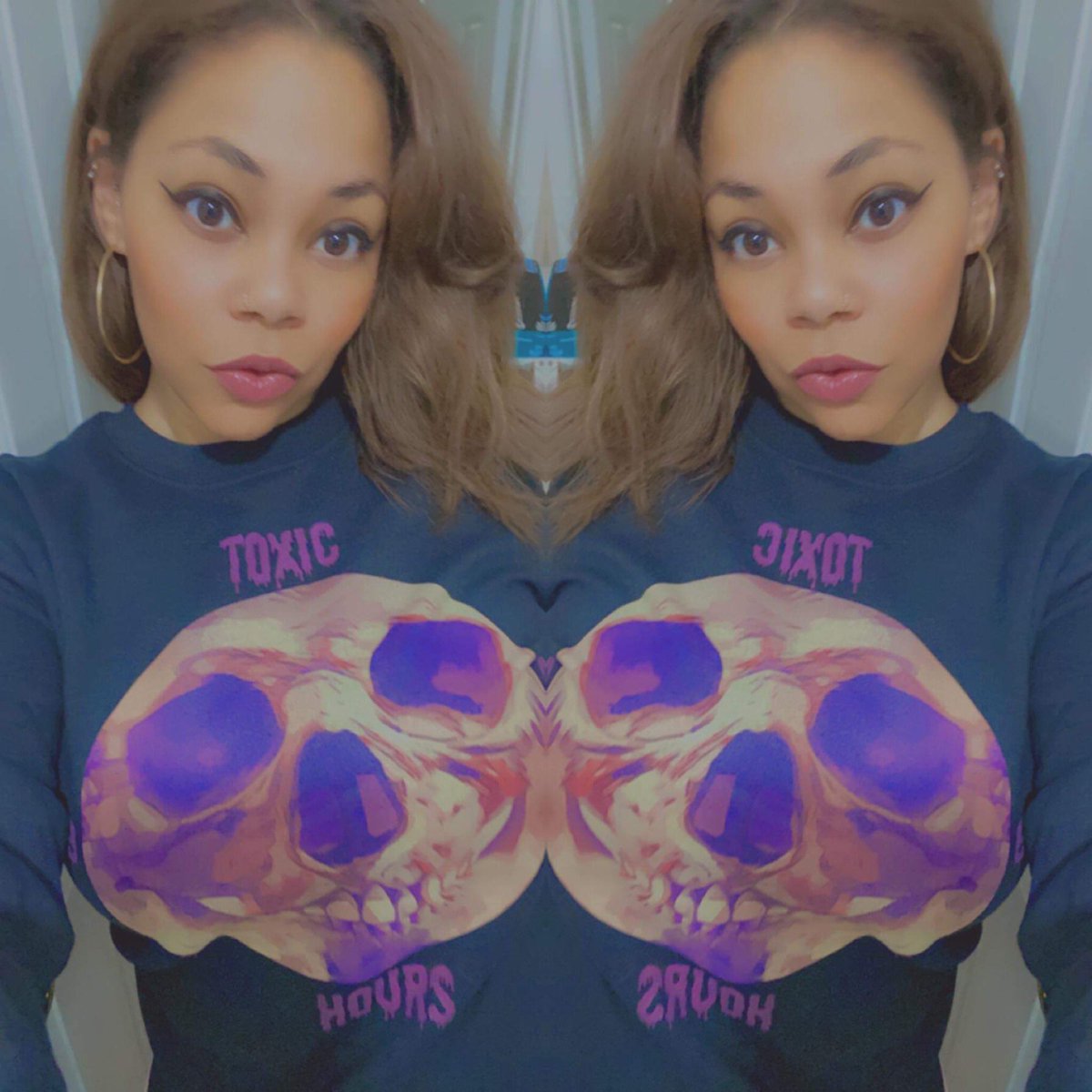 CapInYoApp's tweet photo. Seeing folks in my designs make me wanna talk my shit. Grab yours at https://t.co/JPvHBteEZN https://t.co/nCMzhSPzfg