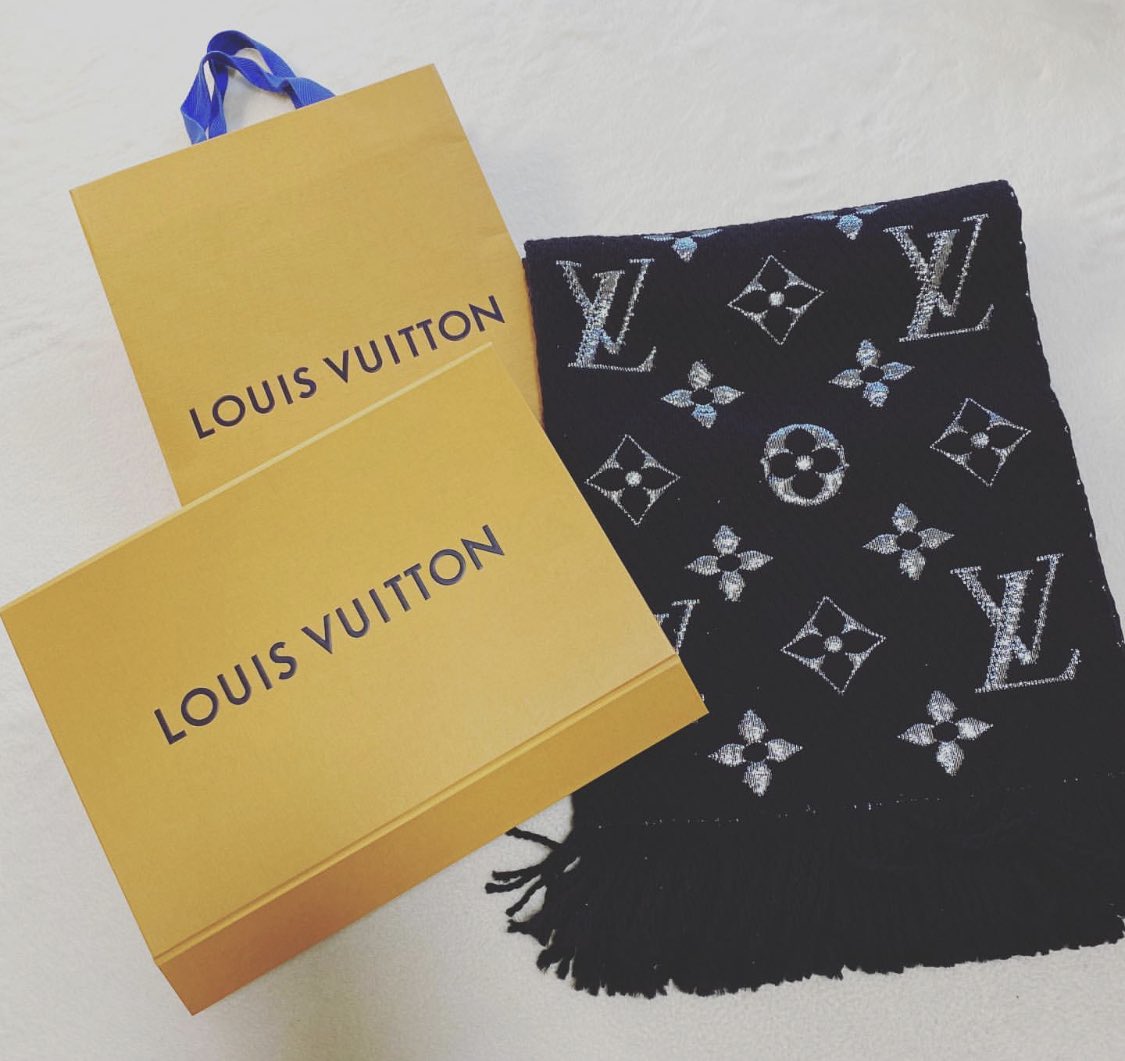 kana___200's tweet photo. 冬に備えてマフラー買えた🥰

早くこれしてお出かけしたい❣️

#VUITTON https://t.co/yoH1Aypn1z