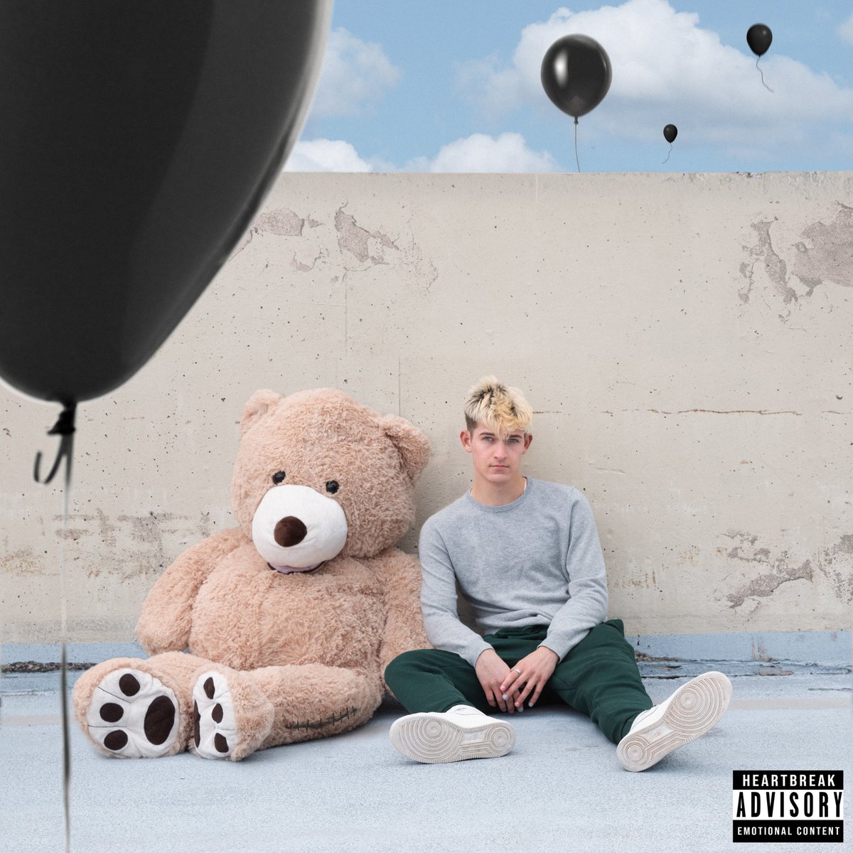 in honor of my new single GET MY FIX dropping next friday, im giving away bosco the bear (featured on the cover)

here r the rules to enter!
1. rt this tweet
2. pre-save the song: bit.ly/3lhRPgZ
3. that's it!!! winner announced next fri <3