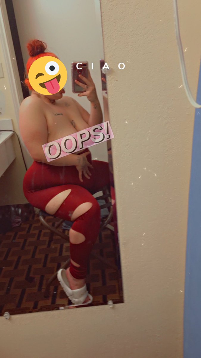 prettysweets7's tweet photo. Hey there🥴😍🤫 
#BBW #Bbwqueen #contentcreator #onlyfans #whitegirl #flexible #freaky https://t.co/0o2quTu2zW