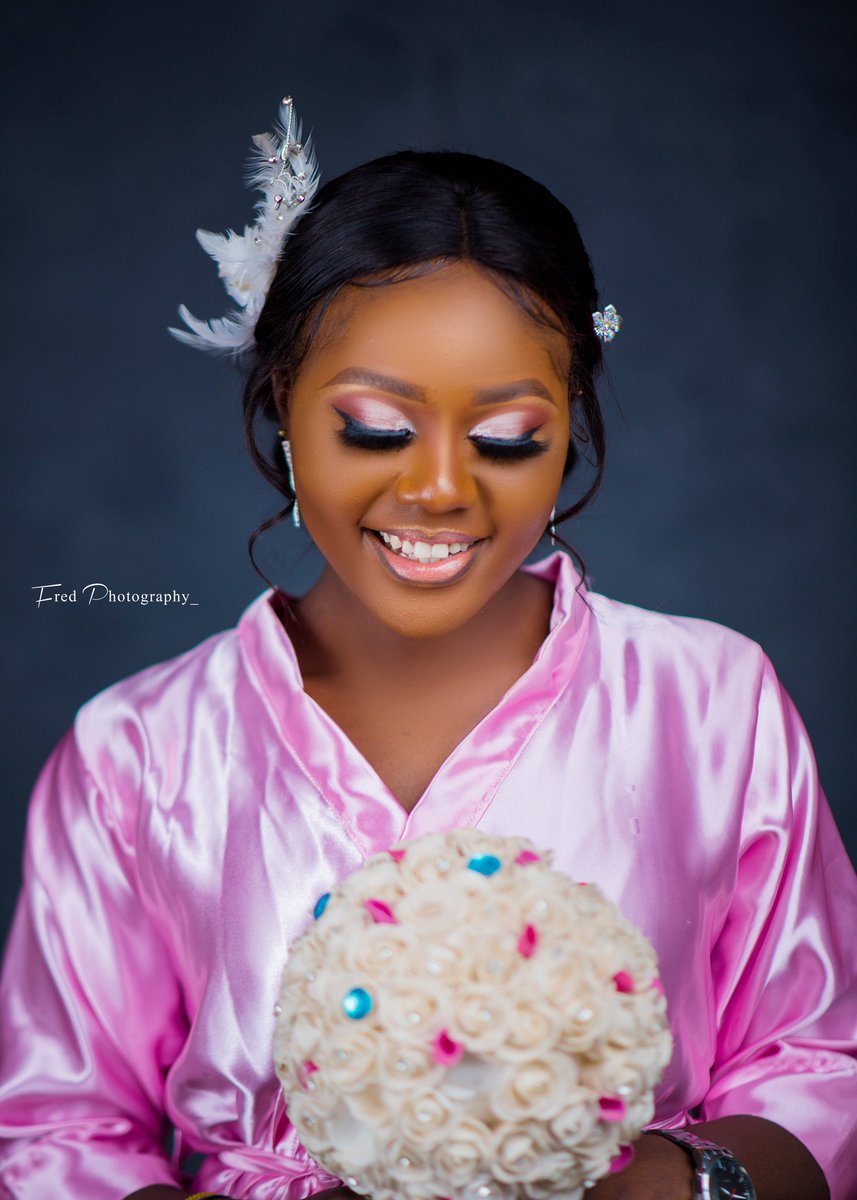 BaeMercy2's tweet photo. I asked God why are you taking me through troubled waters?
He replied, because your enemies cannot Swim! 😀
I will sure make a beautiful bride😁
Am just a MODEL oh!!
#Jimas glam bridal model #
#Sugar gurl #
#Team exempted https://t.co/HWsrNlGRKP