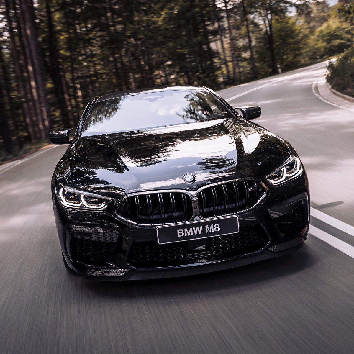 SpecialistBMW's tweet photo. Poised and purposeful. The BMW #M8Competition Coupé, with its 625bhp BMW TwinPower Turbo V8 engine.
#SaturdayStyle #SaturdayShoutOut #carsofinstagram #motorsport #carlovers #carswithoutlimits #picoftheday #luxurycars #bmwfan #bmwlove #repost #mrange https://t.co/yMWr0od19q
