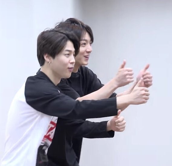 namjinStan_'s tweet photo. https://t.co/nL8WkEk688