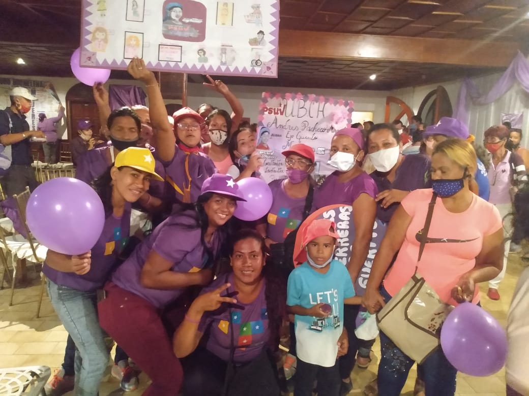 BmUbch's tweet photo. Las mujeres guerras de la base de misiones guerito en el yesterday https://t.co/MQlC5Ksq5r