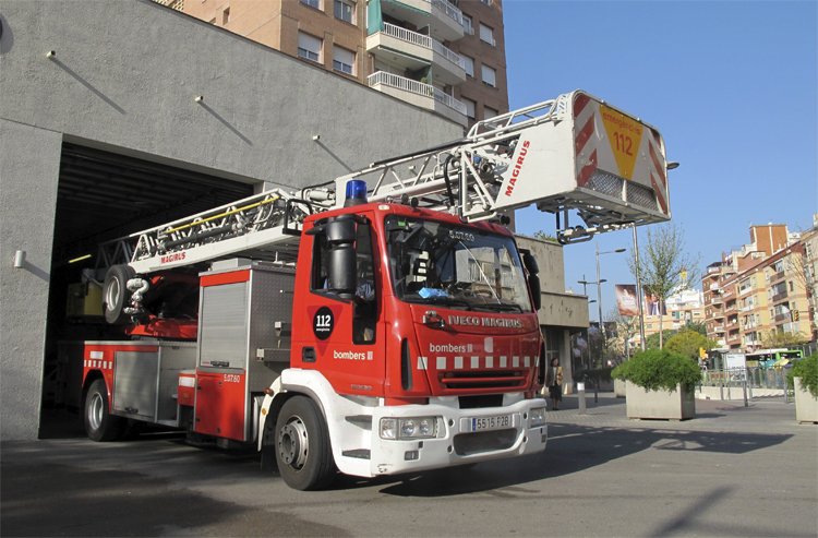 "No és moment de polititzar els bombers sinó d’explicar a la ciutadania catalana, independentista o no, que la centralització de les emergències en un estat tant divers com l’espanyol comporta un empitjorament del servei que prestem"
Un article d'<a href="/eloigv/">ELOI GISPERT</a>
🔗eltavec.cat/single/201107-…
