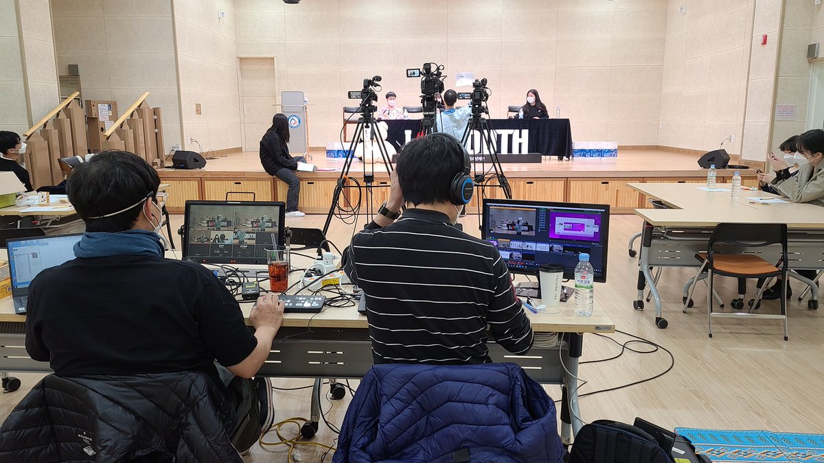 RentalSuper's tweet photo. 🎬 #생중계촬영현장
생중계 촬영과 카메라렌탈까지 한번에 끝내는 스마트한 방법!

✔️검색창에 “슈퍼렌탈” 검색 후 문의주세요!

#생중계촬영 #생중계 #강의촬영 #홍대카메라렌탈 #카메라대여 #합정카메라대여 #슈퍼렌탈 https://t.co/8XNHqZpd1G