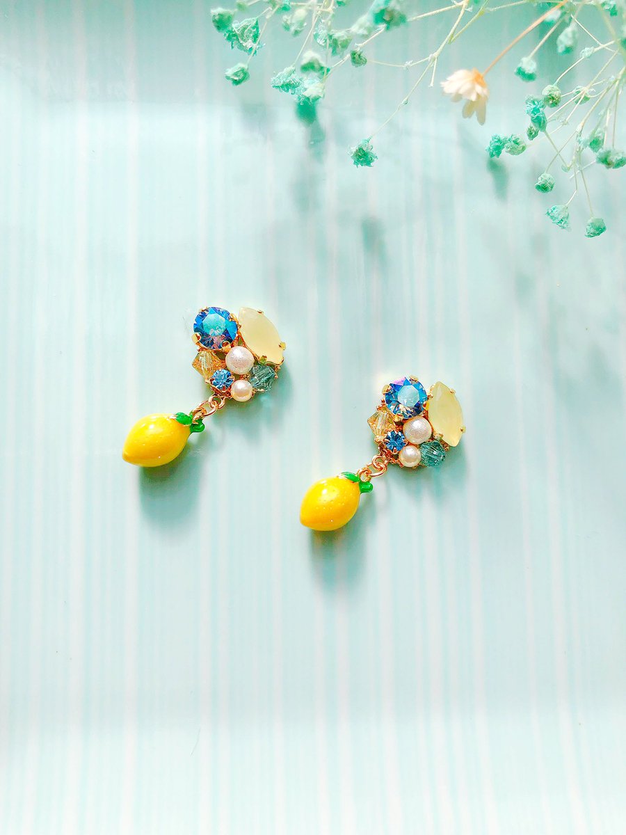 i87accessory's tweet photo. 過去作がほとんですが🥺ずっと趣味で作っていて。最近販売を始めた初心者なので先輩作家様仲良くしてくださると嬉しいです🙏🏻💗
#ハンドメイド
#ハンドメイドアクセサリー
#ハンドメイド好きな人と繋がりたい 
#芸術の秋ということで作品あげてるアカウントフォローしませんか https://t.co/gLodz8a4wA
