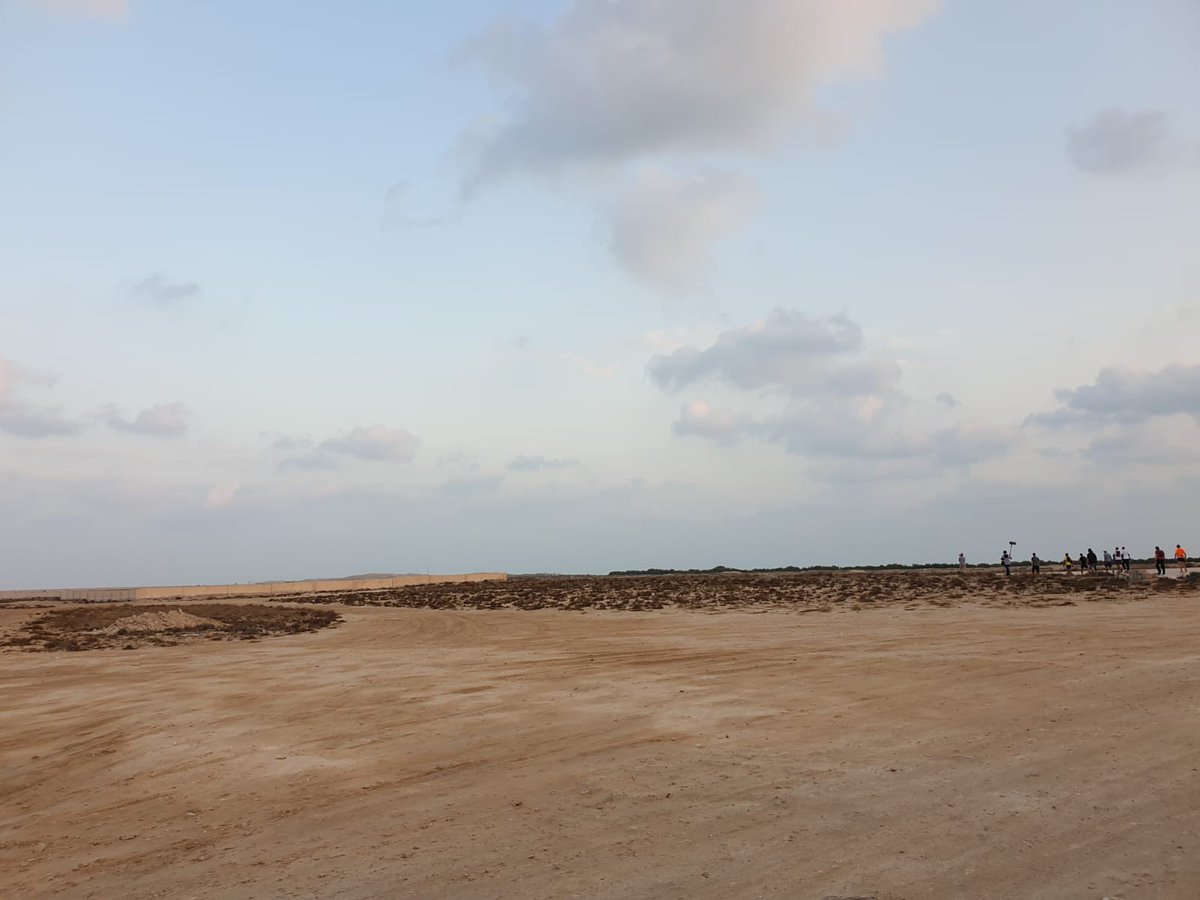 WISE_Tweets's tweet photo. On the last day of #DohaLearning, @AliBinTowar led a community 12K run through Fuwayrit, a city with an important place in Qatar's legacy of oil production, but also with a rich history of pearl diving, farming, and coastal life. #DohaHealthcareWeek https://t.co/9Jq6vmahNO