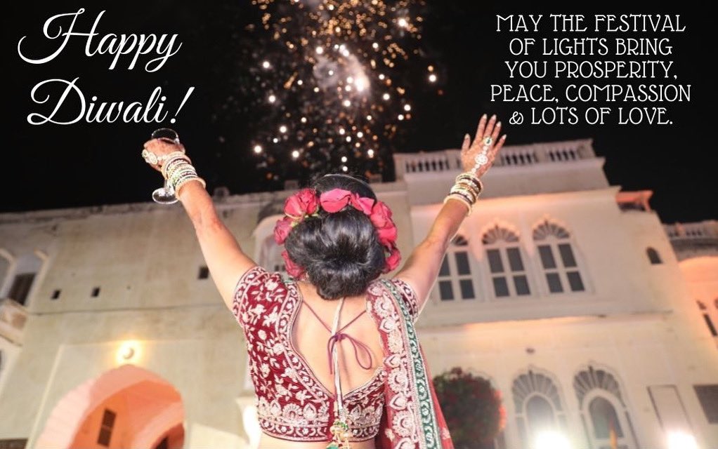 Shezlyofficial's tweet photo. Wishing you all a wonderful Diwali!🪔🕉🎇 #Diwali2020 #HappyDiwali #Mumbai #FestivalOfLights #HinduFestival https://t.co/h4SFLAWXAP
