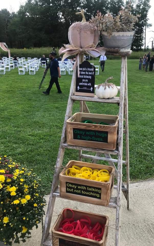 ValNgugi's tweet photo. At a covid wedding. https://t.co/U71T80Mm0V