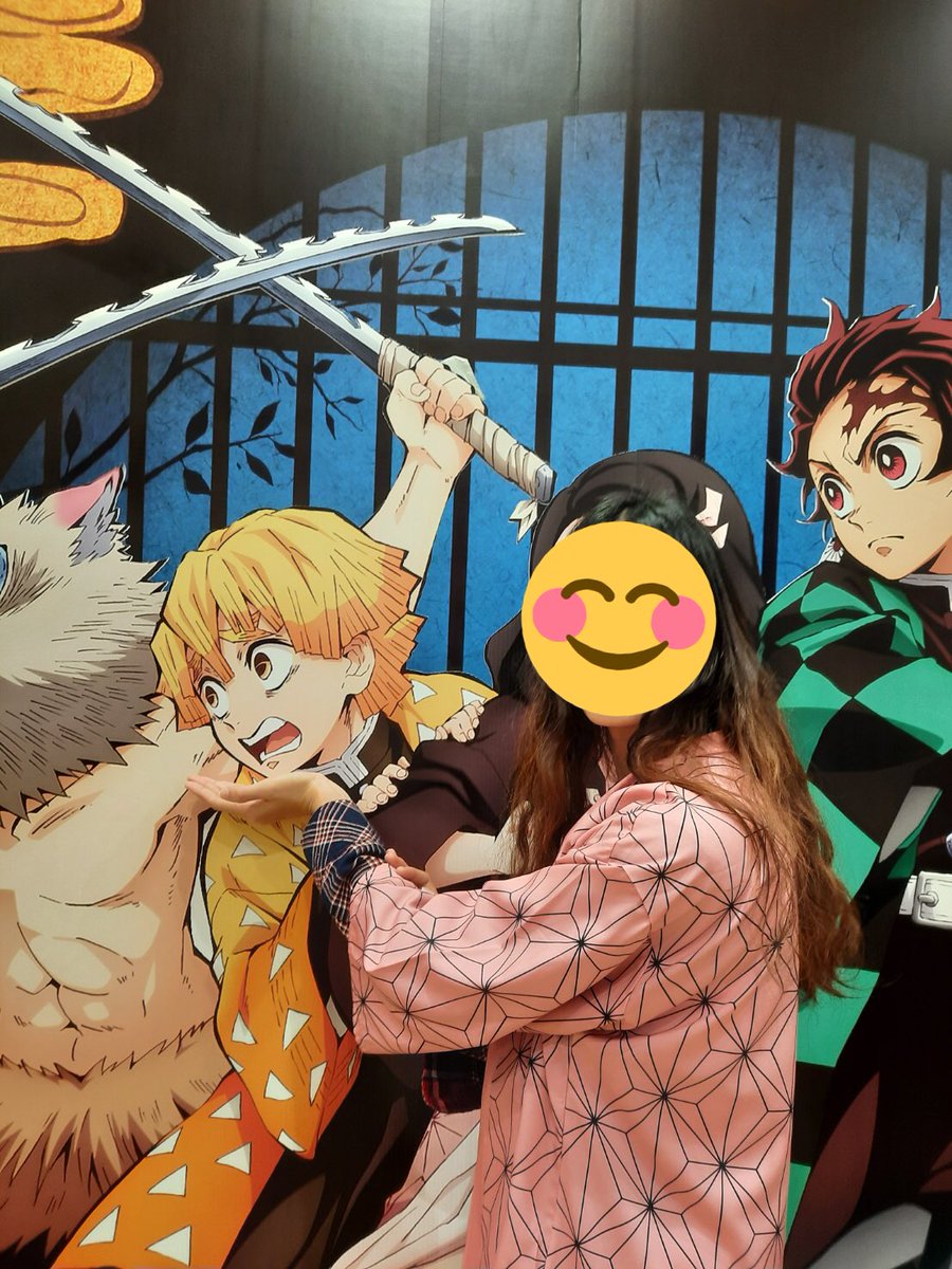 teresomza's tweet photo. ทุกคนคะ พิกัดยูนิโคล่ พารากอน ค่ะ555555555 https://t.co/G6CsTRwkxr