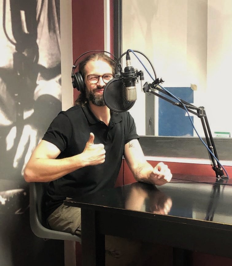 BebiMatteo's tweet photo. Questa mattina, alle ore 10.10, sarò ad "Amici Miei", in onda su @RadioTadino. Parleremo un po' di #storia, della storia di #GualdoTadino, prendendo come spunto #POISIFECEBUIO e #LABBAZIAPERDUTA , senza farci mancare i momenti di divertimento. https://t.co/5bP2COPOKl