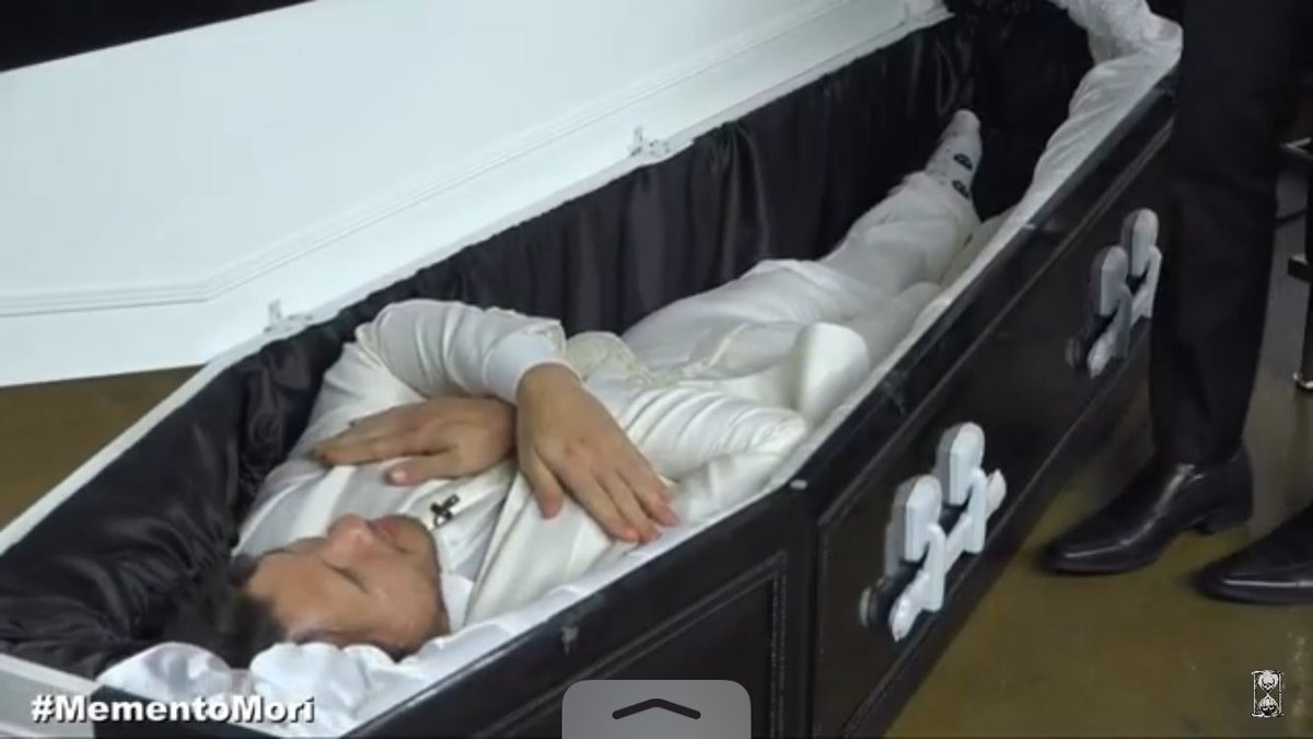 eefqueef's tweet photo. who would've known the fuckers that saved my life would be laying in a coffin currently  #mementomori https://t.co/IVxBxWDtCj
