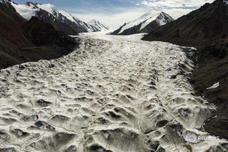 Glaciers in China's bleak, rugged Qilian mountains are disappearing at a shocking rate as global warming brings unpredictable change and raises the prospect of crippling, long-term water shortages. Read more: reut.rs/32ITwNd 📷 <a href="/carlosrawlins/">Carlos GarciaRawlins</a>