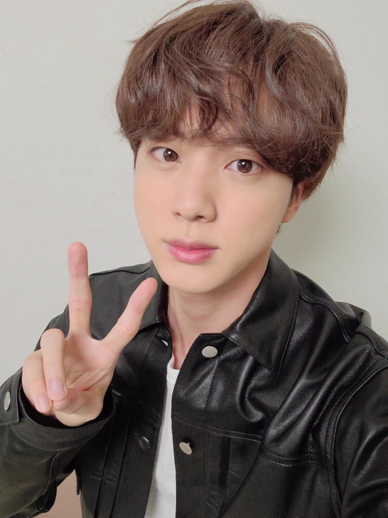 BTS写真いねすけ様 EmxG6gLW4AAUI-W?format=webp&