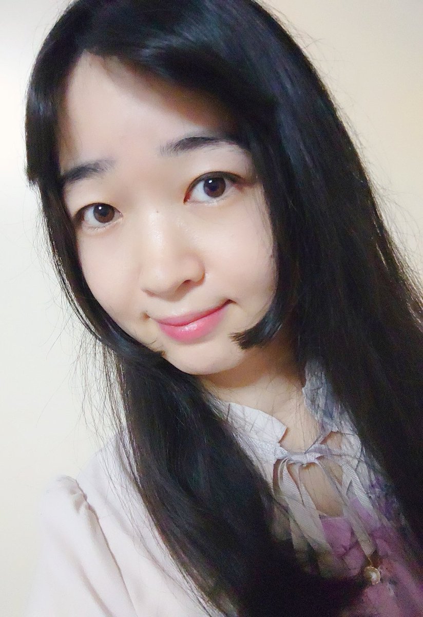 雪野里奈 雪うさぎ楽団 麻丘めぐみさんみたいに瞳がキラキラしたら良いのですが 笑 髪型維持するの大変そうです
