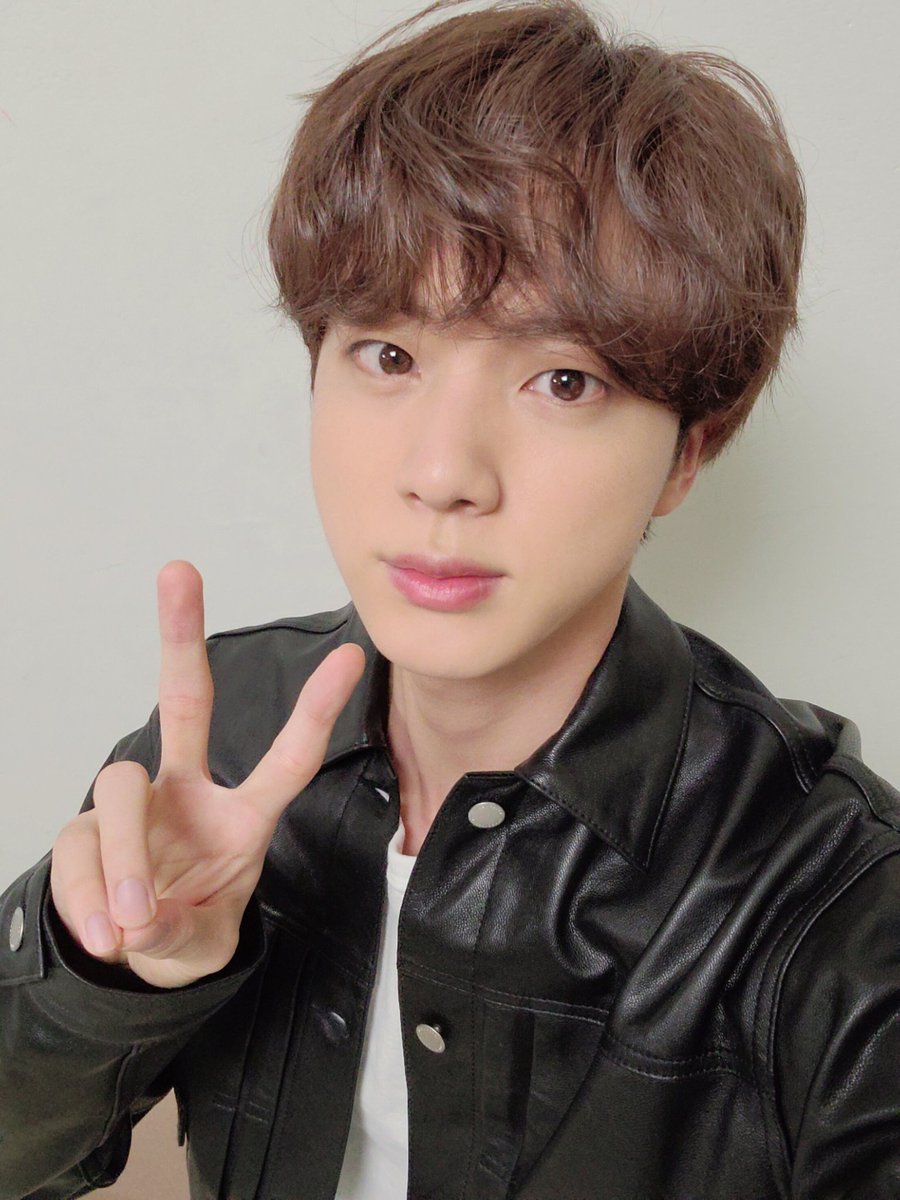 zeroclock_Riri's tweet photo. Diwali dhamaka 🪔🎇 😍😍😍😍💜💜💜💜 @BTS_twt
NamJin slaying
So beautiful 🤩
#HappyDeepavali #HappyDiwaliBTS #HappyDiwaliBTSARMY https://t.co/XB0HgXlZlt
