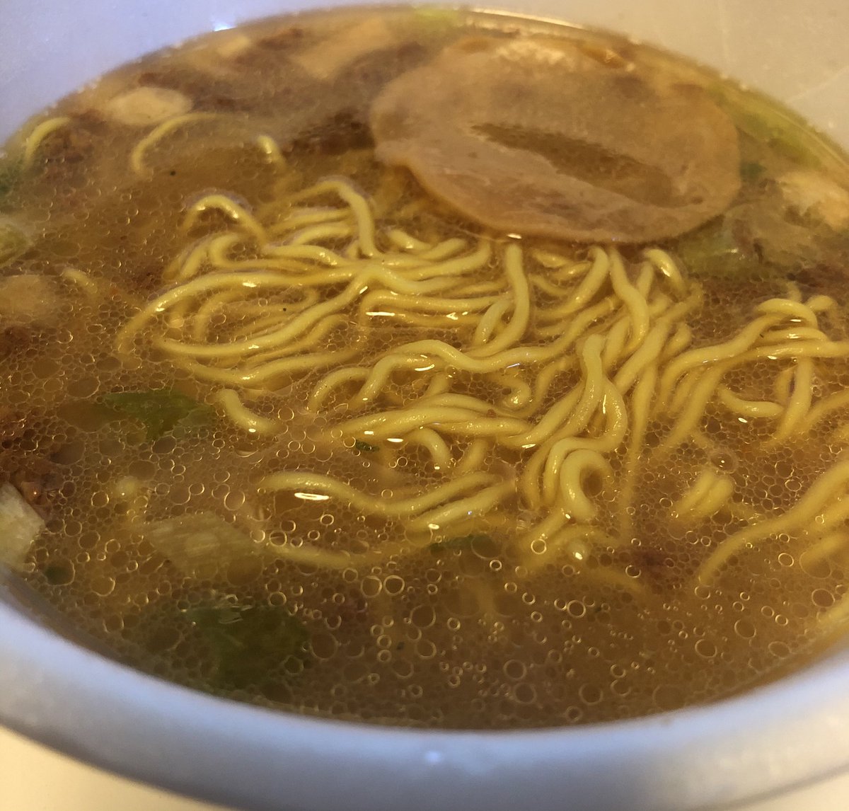 豚魚トリパイタンズ 麺屋彩未 市販 北海道土産 札幌味噌らーめん 生姜の風味とラードの旨味が市販にしては良く出ている うまい 同じかやく2個は当たり だいきありがとう