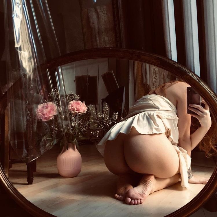 ambra00683620's tweet photo. ✨Antonie De La Roquelle✨ https://t.co/MxA70o5iS3