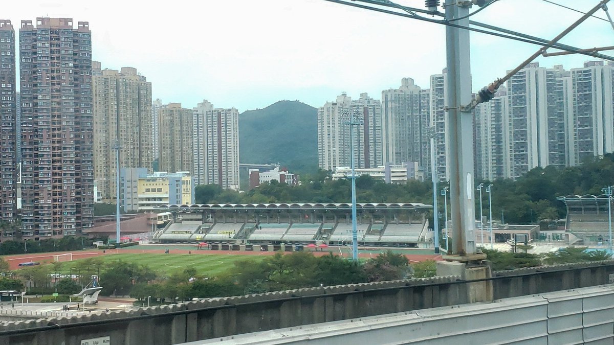 LMFTV1's tweet photo. Seeing our banners from afar #LIT
See you at Tsing Yi Sports Ground at 17:30!
#LeeManFC #SaplingCup #TsingYi https://t.co/6wLj313kQo