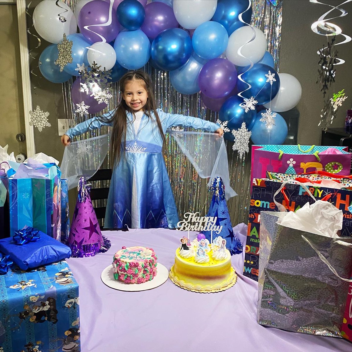 OhhSammmie's tweet photo. Happy 5th Birthday Chickies “kiki” we love you soo much &amp;you’ll always be our baby girl!! Even with all that sass, feistiness, stubbornness, you have such a pure, loving, &amp; kind heart! We’re so blessed to have you as our daughter! 🎂💜💙🤍😘#KamrynJoyce #KamrynJPerez #5YearsOld https://t.co/f8O5rRvlgX