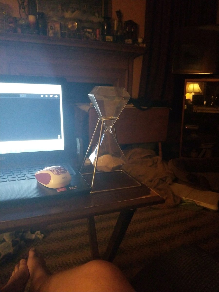 NeigmaMegane's tweet image. Goodbye, Unus Annus. #mementomori