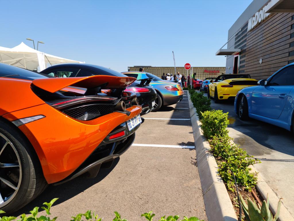 McDonalds_SA's tweet photo. They called us crazy when we brought you the 1st hand-held breakfast with our Egg McMuffin! Today we break another Drive-Thru Record! 🏎️ Will we do it? #McDSuperCarDT https://t.co/fU8KUocz6N