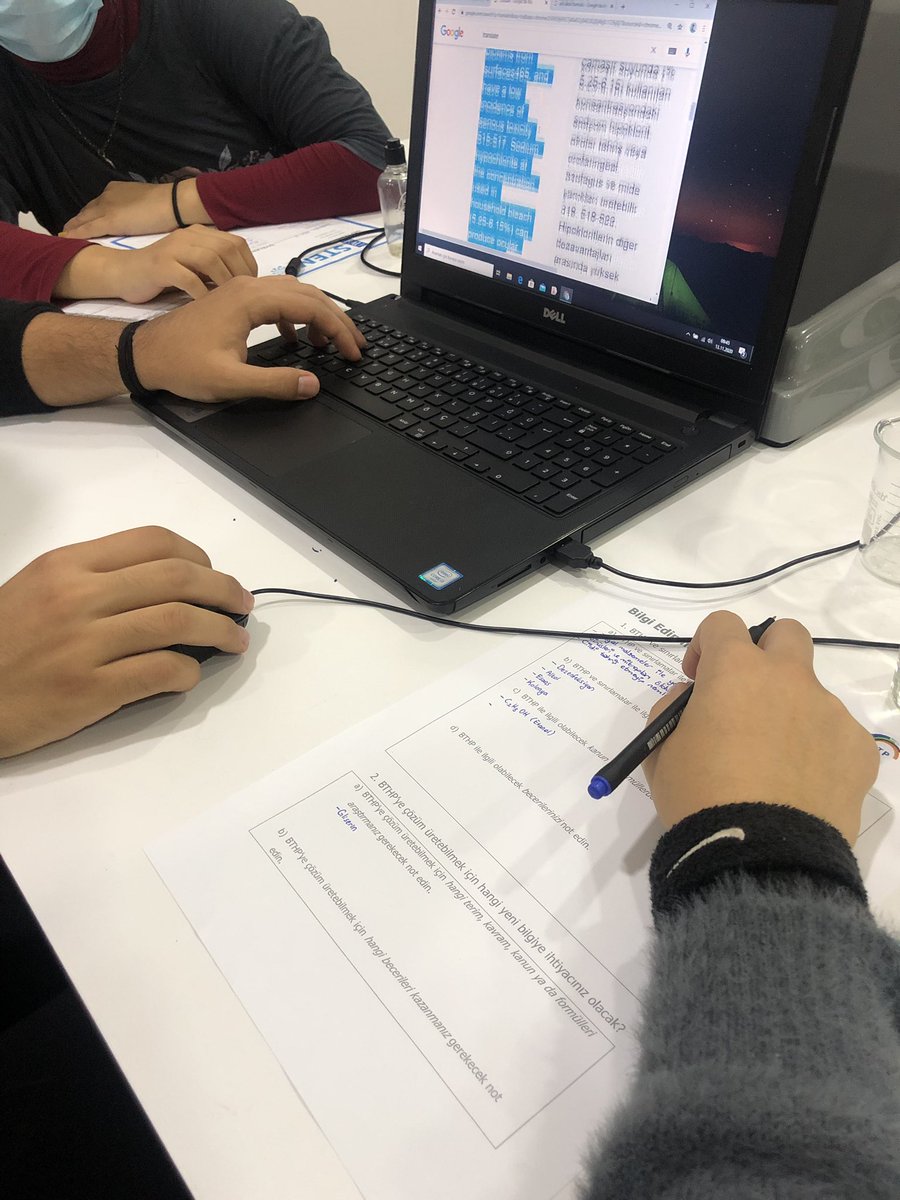 daily_biology's tweet photo. “Öğrencilerimizle STEM ders planı uygulaması; keşfedeceğimiz çok şey var.”
“Evde bulunan malzemelerle, memlendiricili el dezenfektanı” #stem #BTHP @SencerCorlu @nevzatkulaber @nilcicek @MertSinn @AkbZuhal @SakirUlucay @senem_bademci @serapgokmen2 @SdkaAk3 @tugcenursur https://t.co/OaYbaipjTI