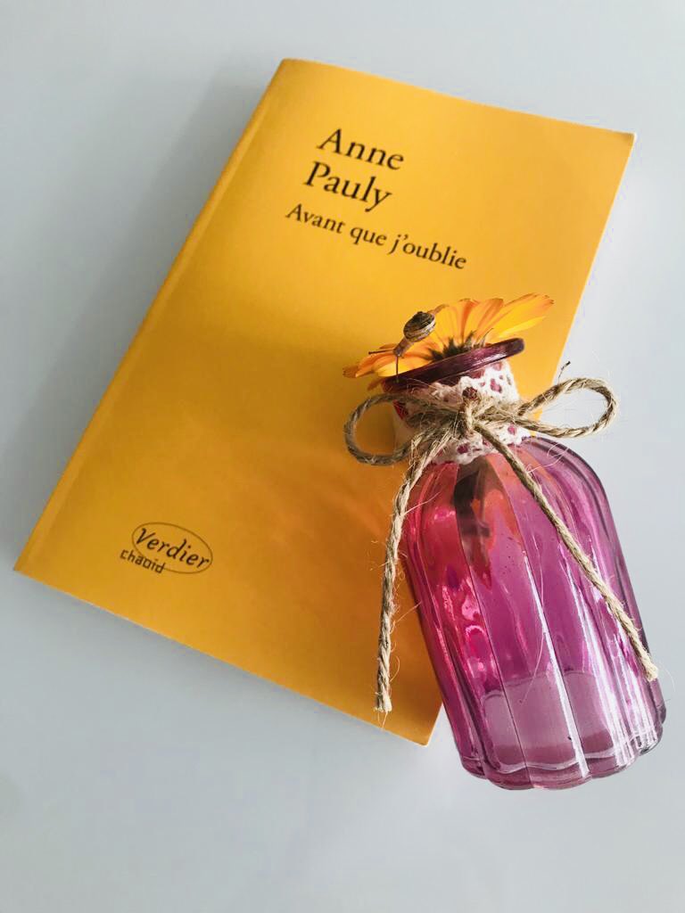 tlivres_tarts's tweet photo. Place aujourd’hui au #Prixdulivre @franceinter 2020, #Avantquejoublie de #AnnePauly aux @EditionsVerdier une grande preuve d’amour d’une fille à son père, un roman d’auto fiction drôle, caustique mais tendre et lumineux, du deuil à la résilience 🐌 #rl2019
https://t.co/wyYg7ULbXu https://t.co/oss5m4UKtl