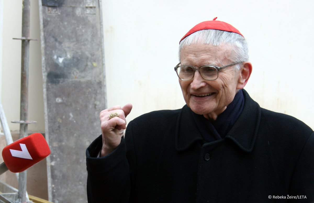 ltvzinas's tweet photo. Šodien savu 90. dzimšanas dienu svin Romas katoļu baznīcas kardināls Jānis Pujāts. Sirsnīgi sveicam svētkos! https://t.co/9cDLnDVAgx