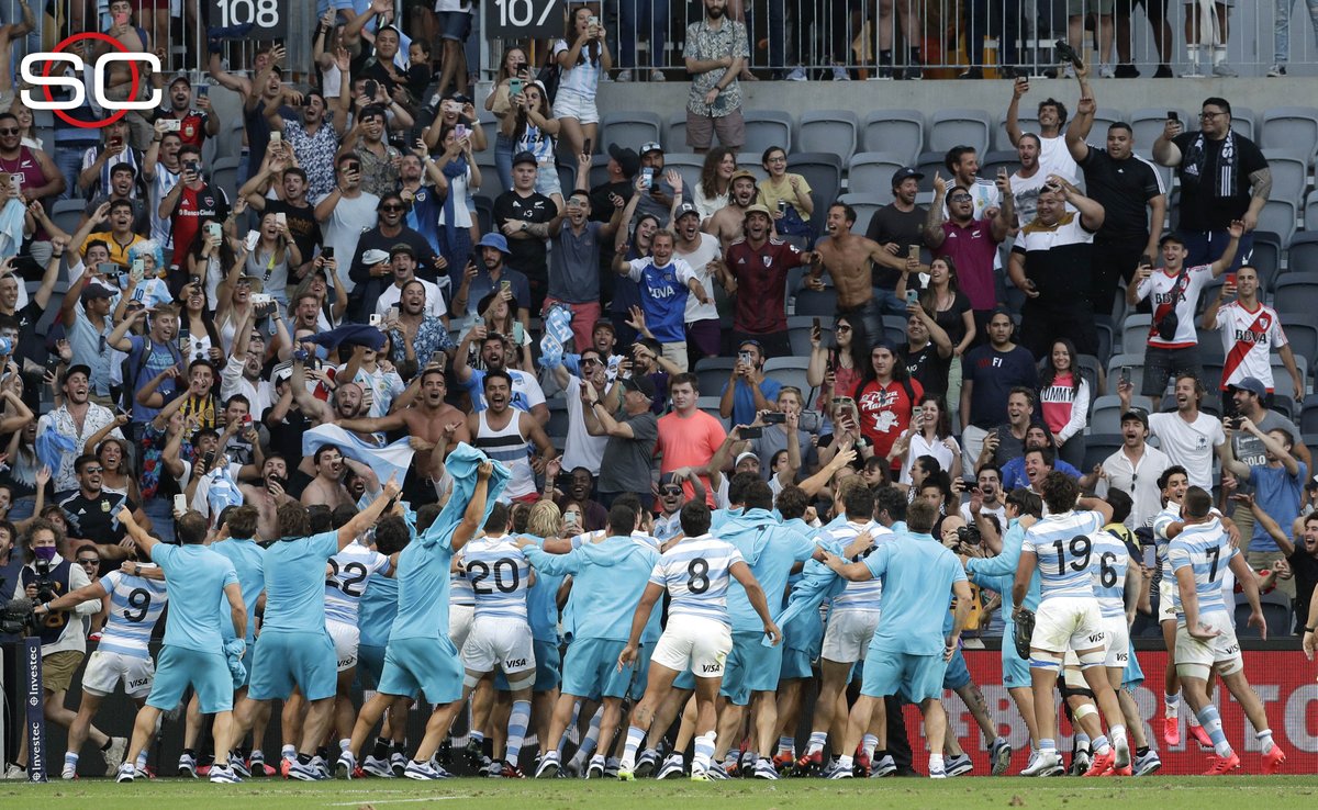 SC_ESPN's tweet photo. Imagen icónica. Australia. Tres Naciones. Noviembre del 2020. Primera victoria de Los Pumas ante los All Blacks. Locura... https://t.co/G4GXIWhSwD