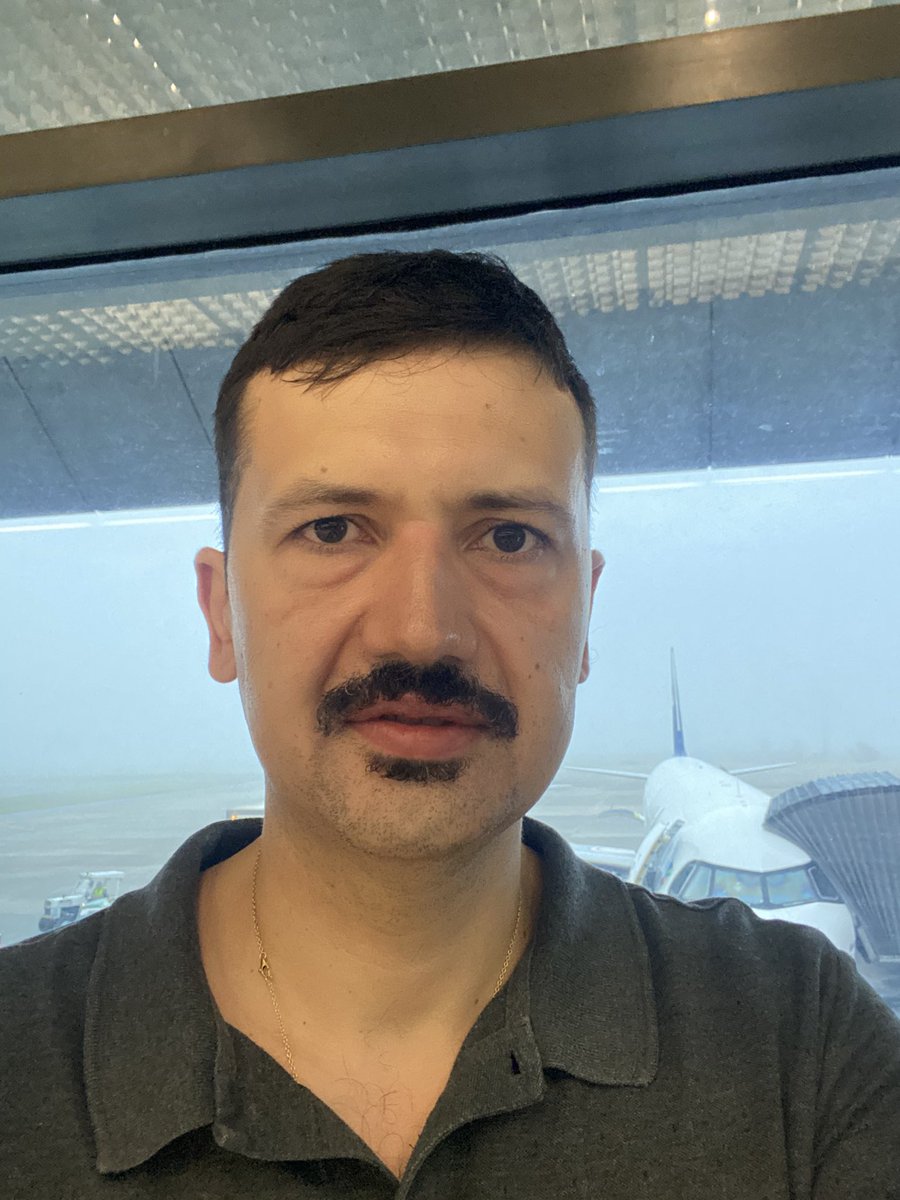 evandrolopes's tweet image. in Belo Horizonte sharing knowledge and experiences with @drclaudioparra. #mics; #miamimethod; #minimallyinvasivemitralsurgery.