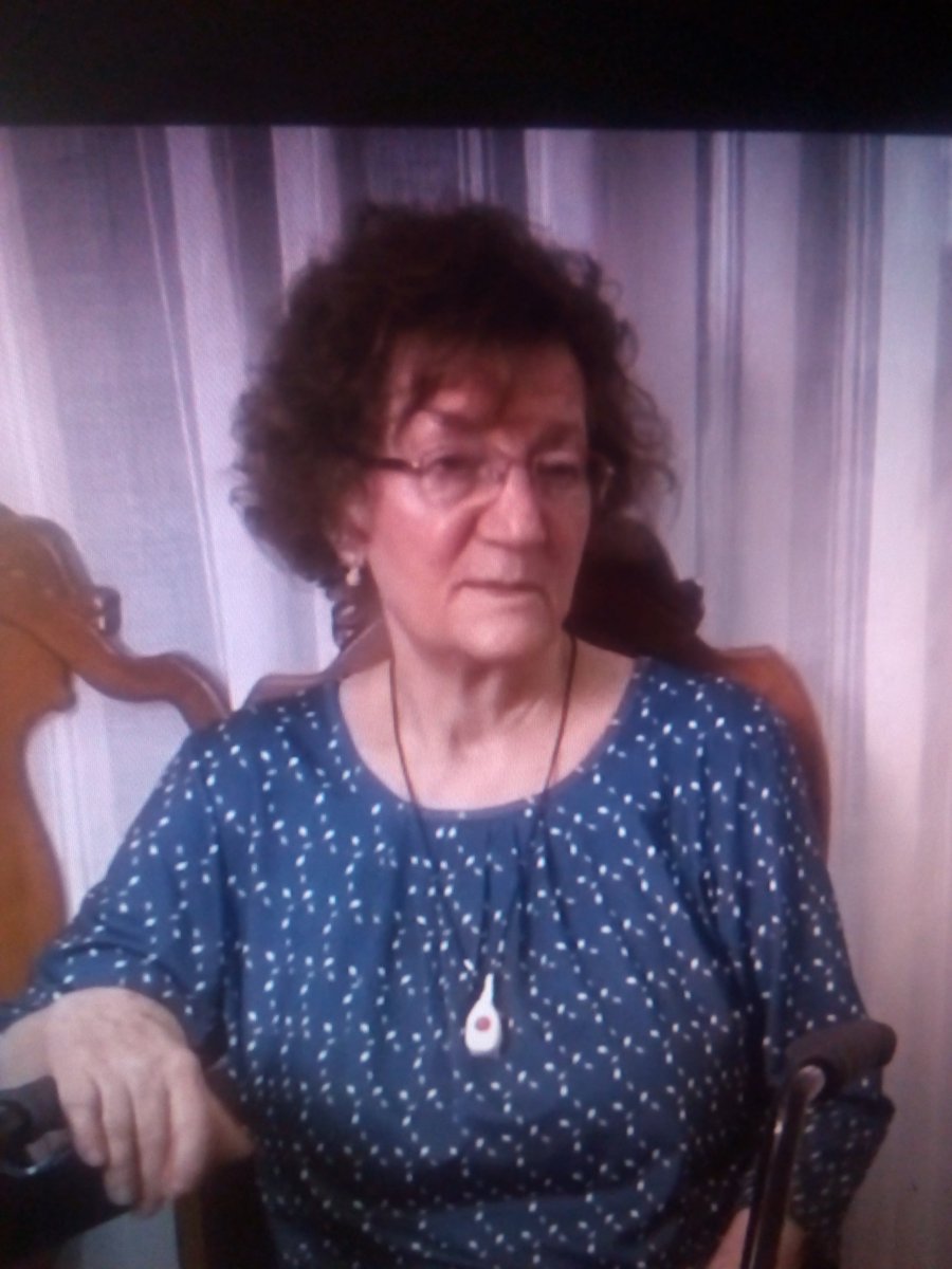 ElisaFerrer1's tweet photo. Y seguimos con más historias sobre nuestros mayores. Vaho en el cristal dirigido por Rosa Macipe refleja las necesidades con las que se enfrentan los mayores en su dia a dia @PacapAragon @ComunitariaAra  @SaresAragon https://t.co/tg41zyzsNc