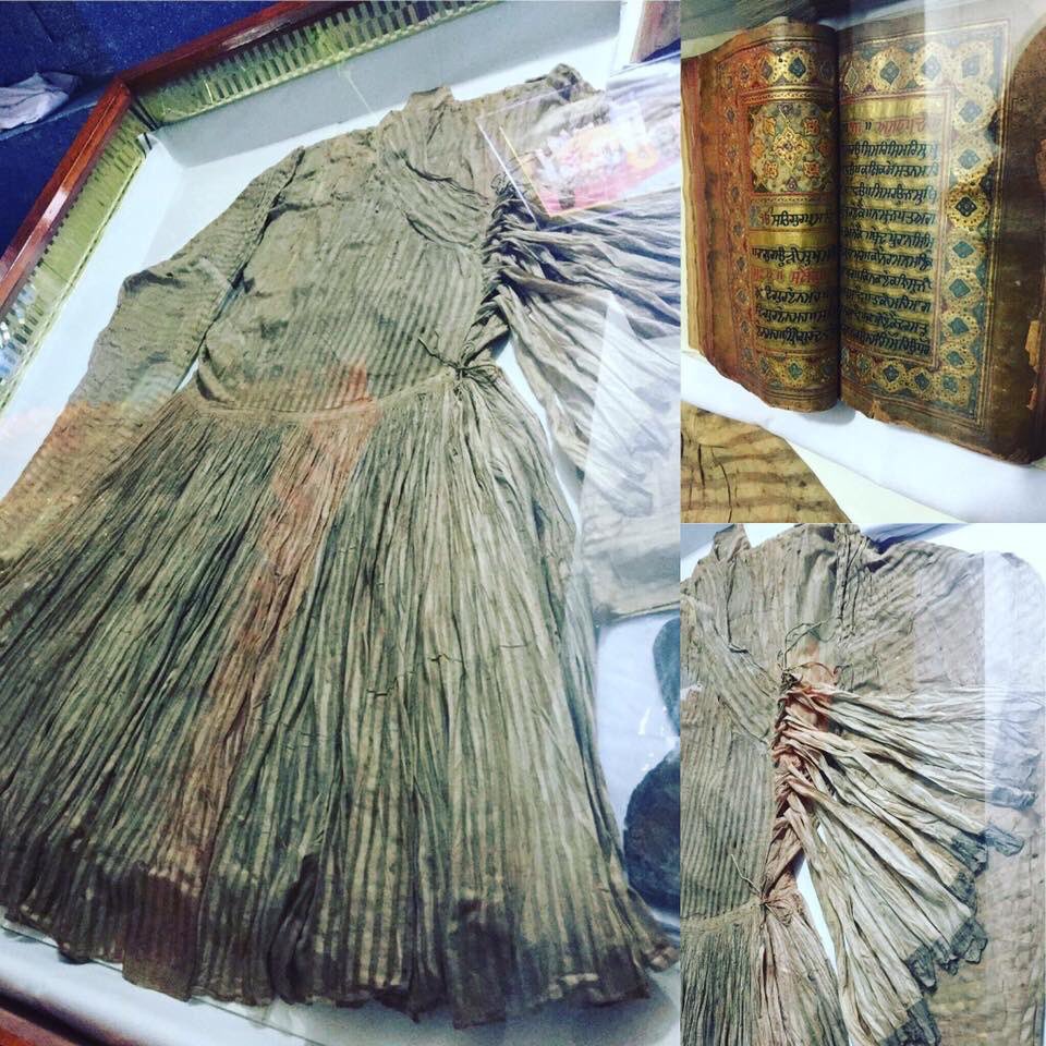 sukh_slatch's tweet photo. The 52 Kali Chola of Sri Guru HarGobind Sahib Ji which he used to set free 52 kings from the Gwalior Fort. 

#BandiChhorDivas https://t.co/C2Gy6sMg2T