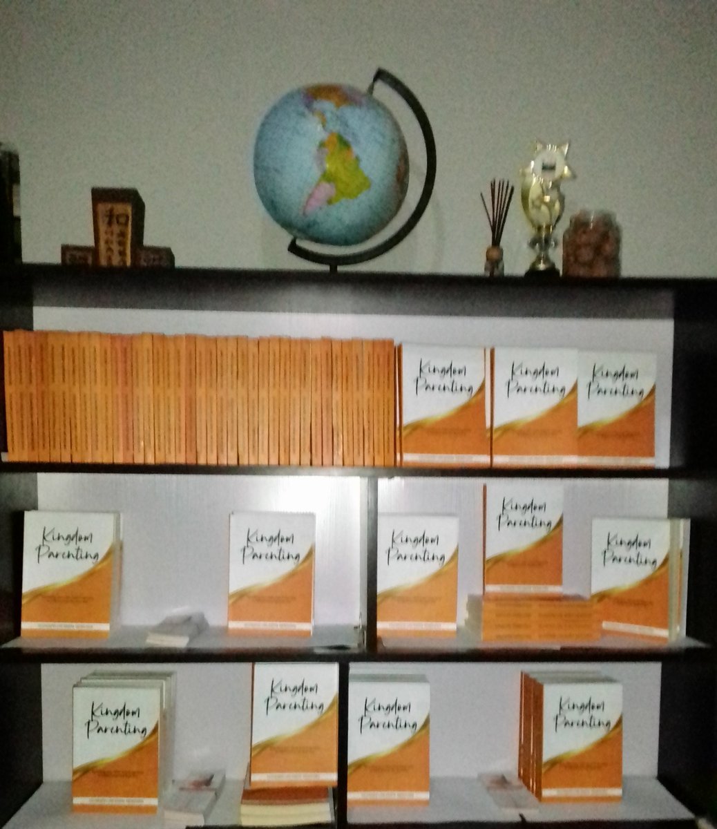 pelumieng's tweet photo. The book #kingdomparenting is a practical parenting guide for parents, teachers, children ministers, school owners and everyone who has a level of influence with children. #book #BookTwitter #writerscommunity #writersoftwitter #writersnetwork https://t.co/Id5xijE8LV