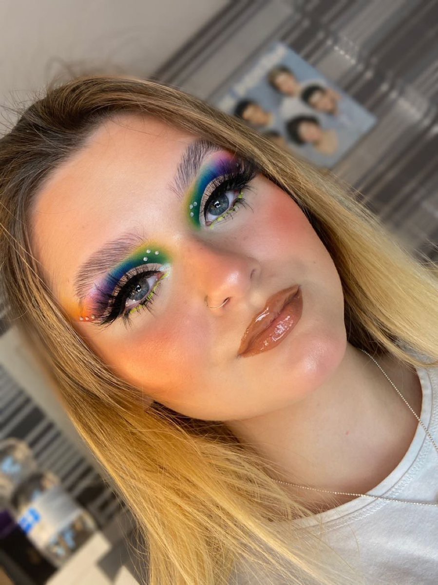 Obsessed with this look I did yesterday 
<a href="/bperfectcosm/">BPerfect Cosmetics</a> Tahiti palette 
#makeup #mua #makeuplooks #beauty