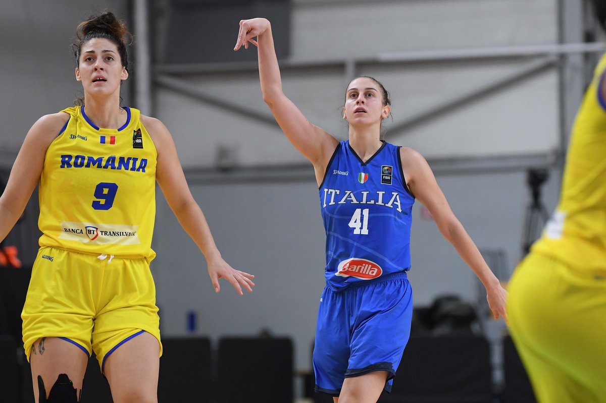 REYER1872's tweet photo. Che bella #italbasket ❤️🇮🇹 
🦁 All'esordio nella bolla di Riga protagoniste le nostre leonesse:
Penna 13 punti, Pan 12, Carangelo 11, Bestagno 6 e Attura 1.
Brave azzurre, avanti così 🔥

#Italbasket #EuroBasketWomen @francescapan33 https://t.co/Ir8uIjJADt