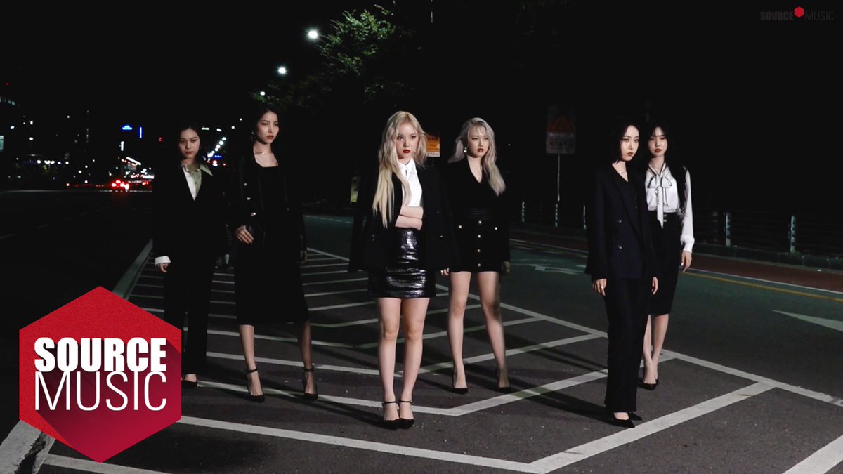 GFRDofficial's tweet photo. [🎞 #Special_Clips]

#여자친구 #GFRIEND 
‘回:Walpurgis Night’ Jacket Shooting Behind

▶️ https://t.co/NJa6h7RPZk https://t.co/mt7Sxbnlk2