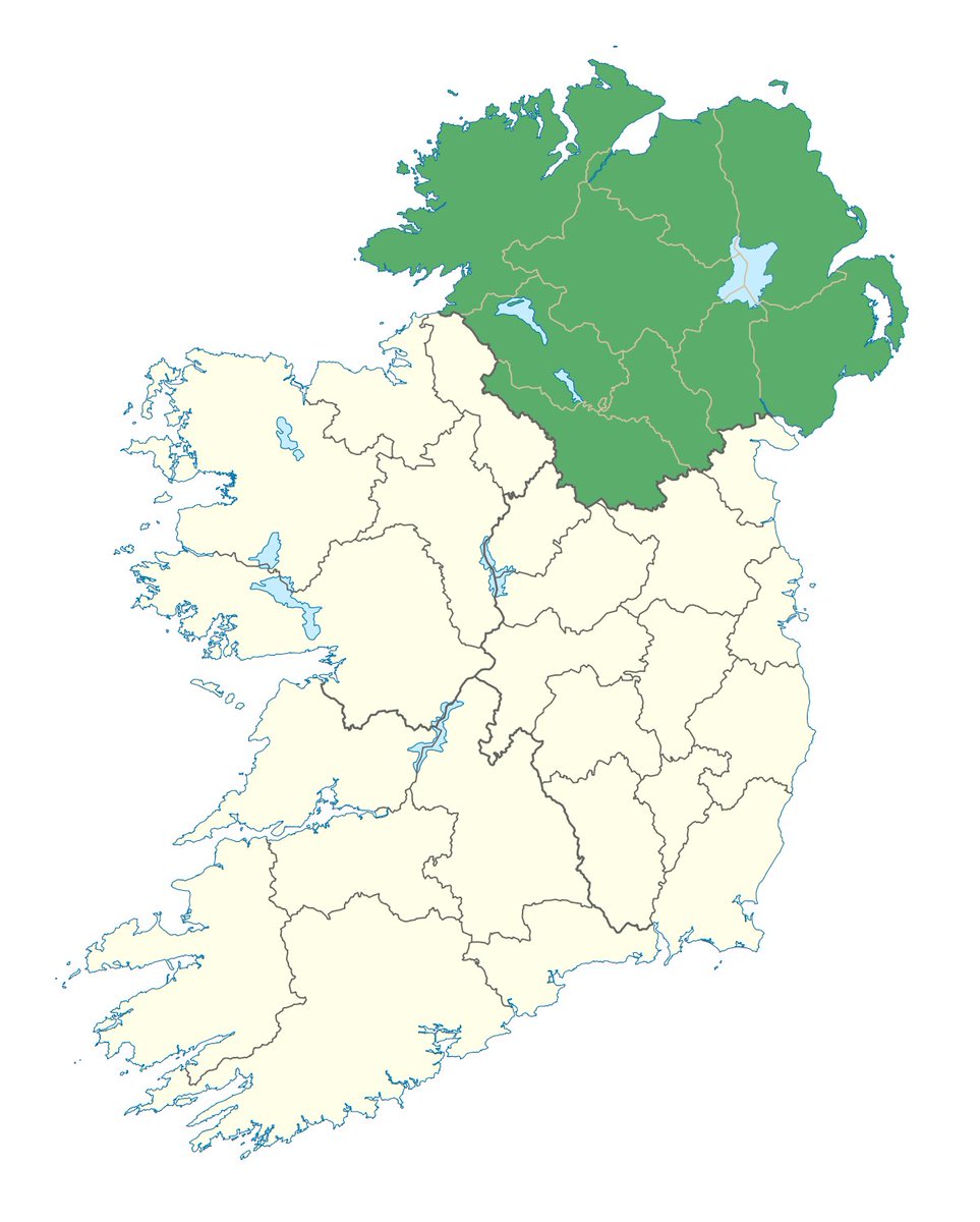 A inicios de 1597, la monarquía inglesa tomó la decisión de nombrar Lord Deputy de la isla a Thomas Burgh, quien era partidario de aplacar la rebelión de Tyrone atacándole en el centro de sus territorios, la provincia de Ulster.