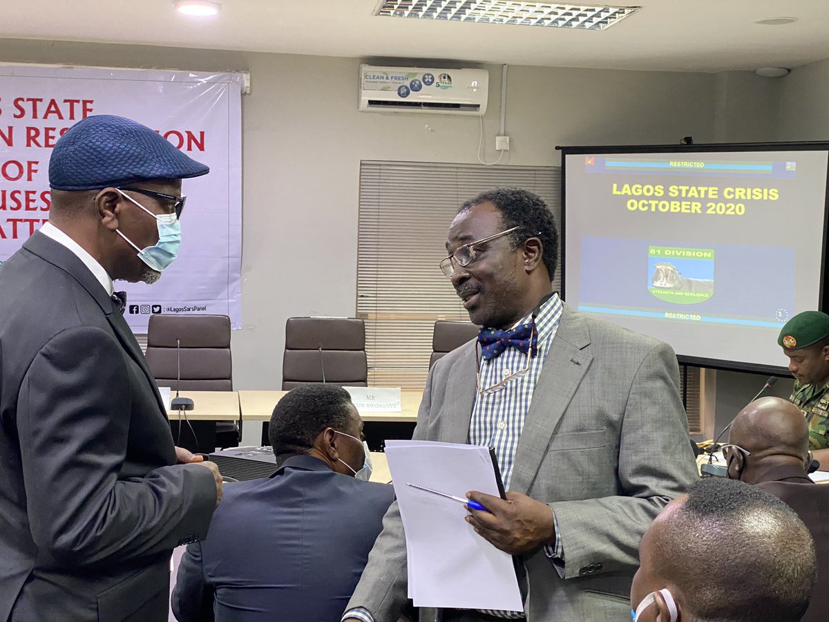 09:57 We are back at the Lagos State  #EndSARS   Judicial Panel of Enquiry. Gallery is packed full. Military and legal teams already seated and setup. LCC team is here too. Mr. O is here, looking even more fashionable today. But the real question is, will the youth reps show?  https://twitter.com/editieffiong/status/1325000179838300161