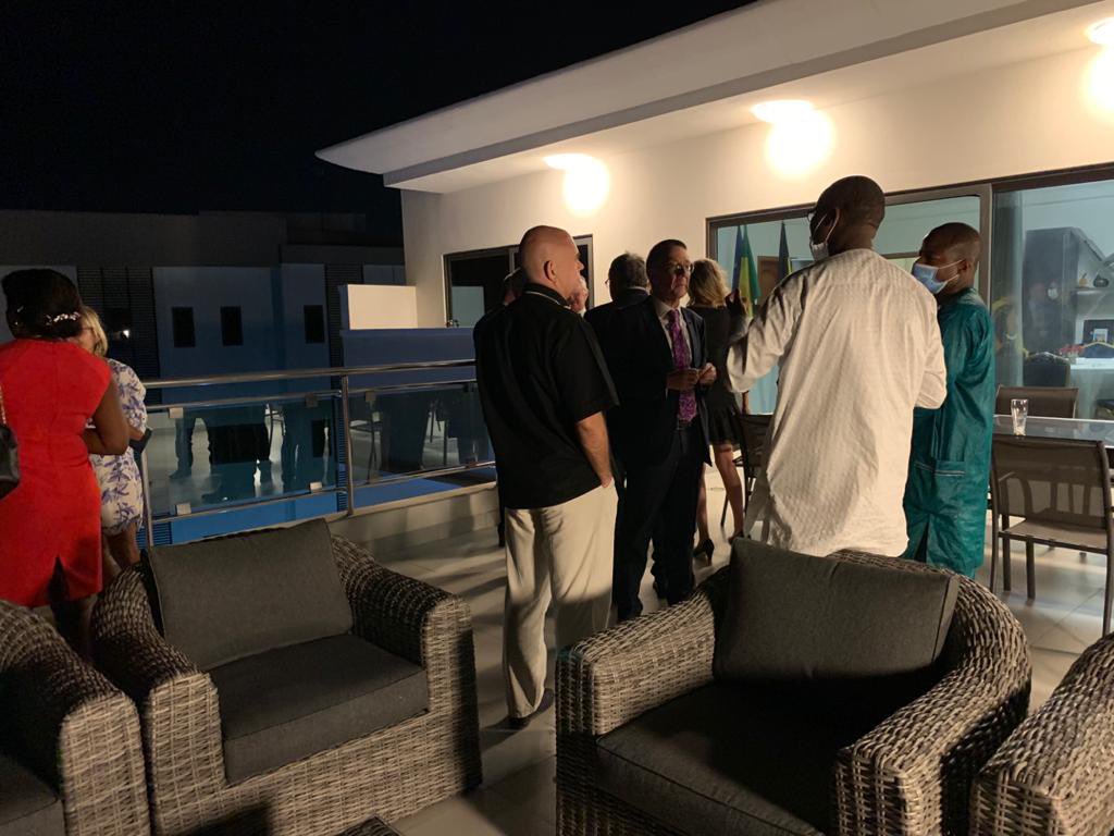 XavierLeblanc16's tweet photo. SUITE L’un de ces moments de convivialité devenus trop rares: célébration de la Fête du Roi 🇧🇪 à Cotonou 🇧🇯 axée cette année sur la Belgitude, la créativité et la bande dessinée - le 9ème art. https://t.co/iIwptx1IXp