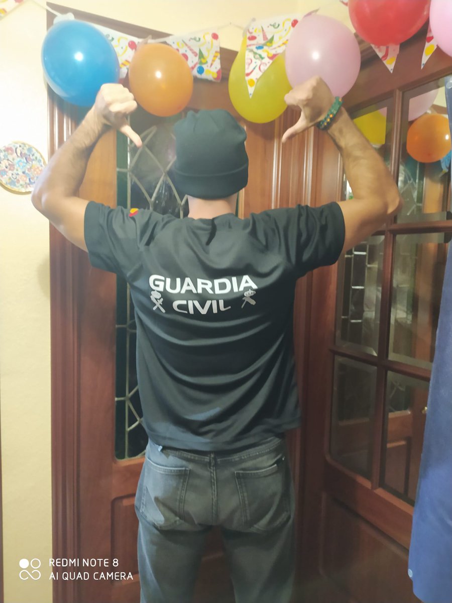 SkolenGC's tweet photo. "Es difícil superar a una persona que NUNCA se rinde" , BABE RUTH. Bienvenida tras  días de lucha en Valdemoro. Felicidades tío. Fuerza y Honor. 💪🇪🇸. https://t.co/Pb2eIIba9C