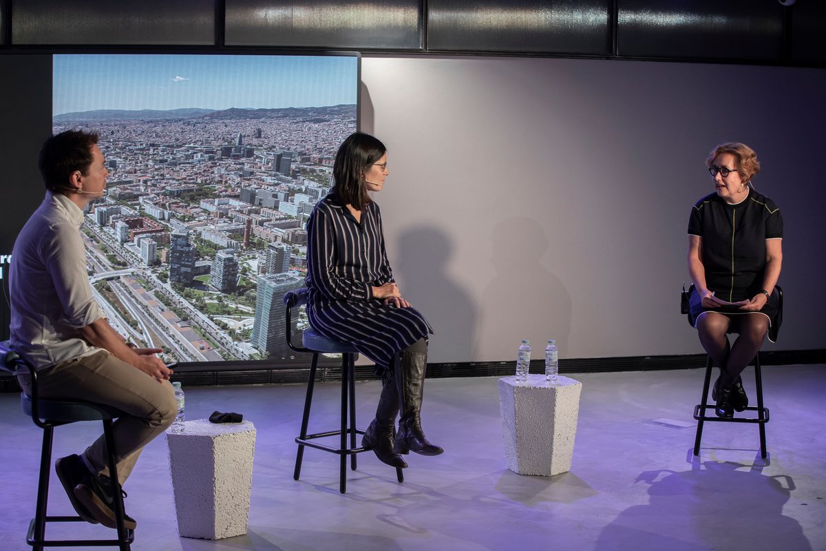 48hOpenHouseBcn's tweet photo. 👌 No et perdis les xerrades i taules rodones que us proposem des del 48h Open House Bcn! https://t.co/YGFjXVrHjF
Esperem que el gaudiu! https://t.co/zAGAzotvQt