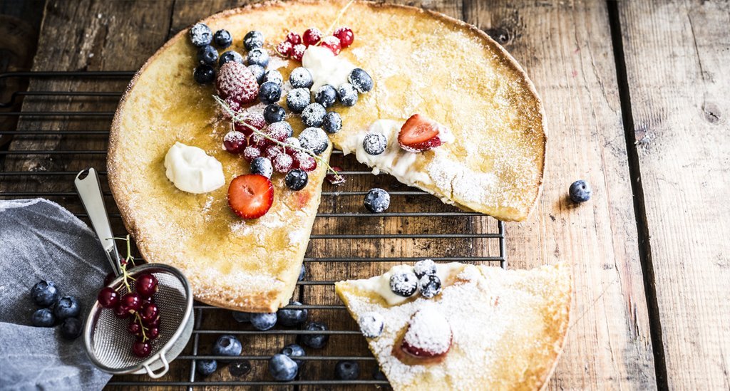 BBCGoodFoodShow's tweet photo. Good morning and happy Saturday everyone! Treat yourself to these heavenly pancakes from @MailleUK, add some maple syrup or fresh berries to give it the perfect touch!
Find the recipe here: https://t.co/QxXD68VB97
#BBCGFS #Maille #pancakes #pancakerecipe #saturday #food https://t.co/SAog2Wycxu