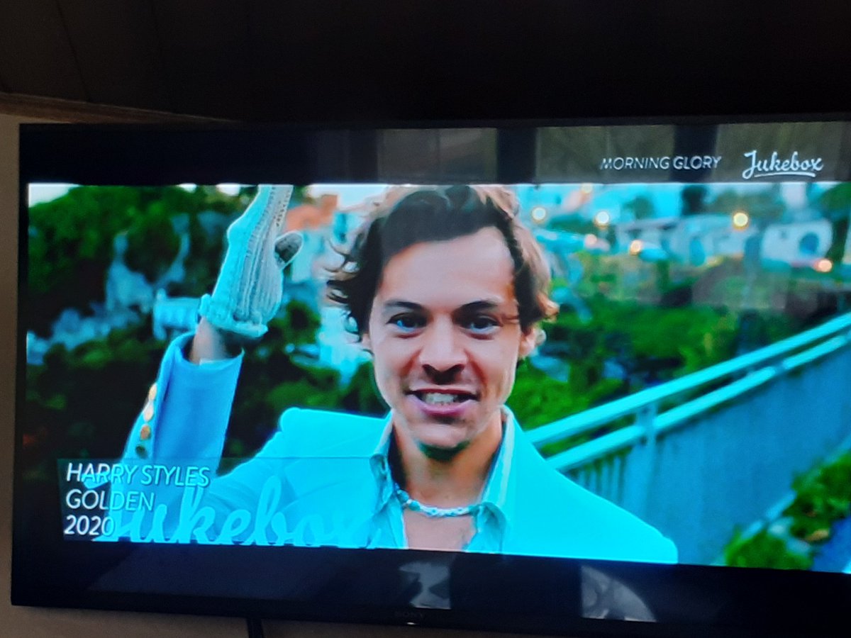 CeEf_HS's tweet photo. First time I see Golden on German tv🥰🥰🥰🥰
You have no idea how excited I just got 😂😂 https://t.co/kzdEq43moF