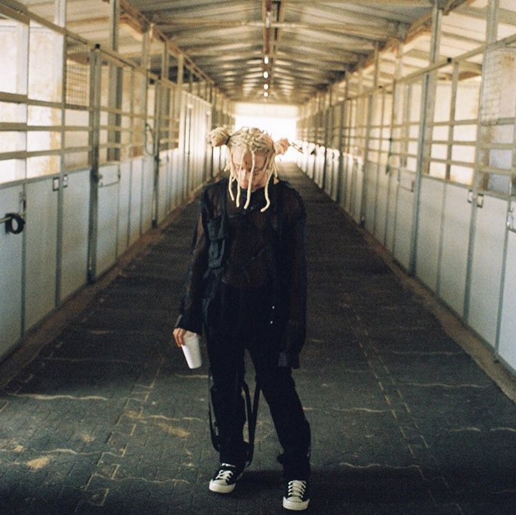 libraryofrap's tweet photo. Trippie Redd - Weeeeee (official music video)

https://t.co/EYWYc85vFW https://t.co/cu6yEZ5I3i