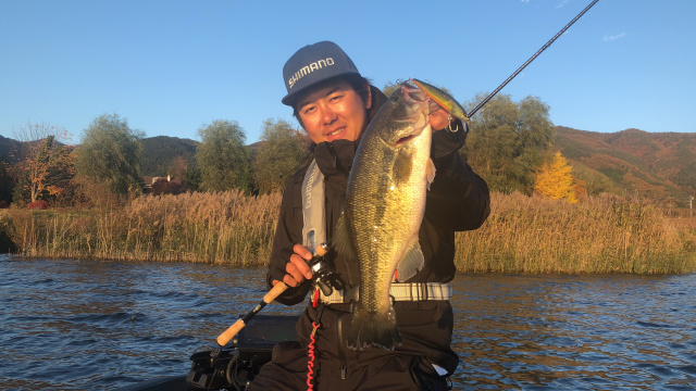 釣りビジョン 今回は 山梨県 河口湖 晩秋のハイランドレイク攻略 佐々一真 千葉県 高滝湖 晩秋のタフレイクを攻略 黒田健史 Bass Session 11 12 放送は 11月24日火曜22時から 釣りビジョン 釣り フィッシング Fishing 釣り