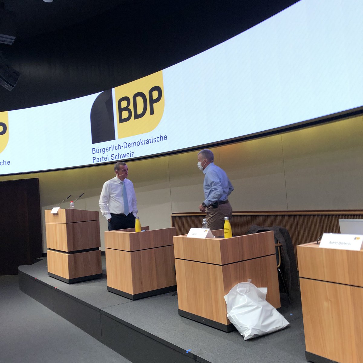 Gleich startet die #DVBDP <a href="/LandoltMartin/">Martin Landolt</a> <a href="/LorenzHess/">Lorenz Hess</a>